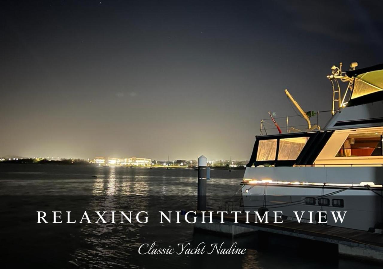 Classic Yacht Nadine In Poole Harbour, Dorset, With A Hot Tub Jacuzzi Dış mekan fotoğraf