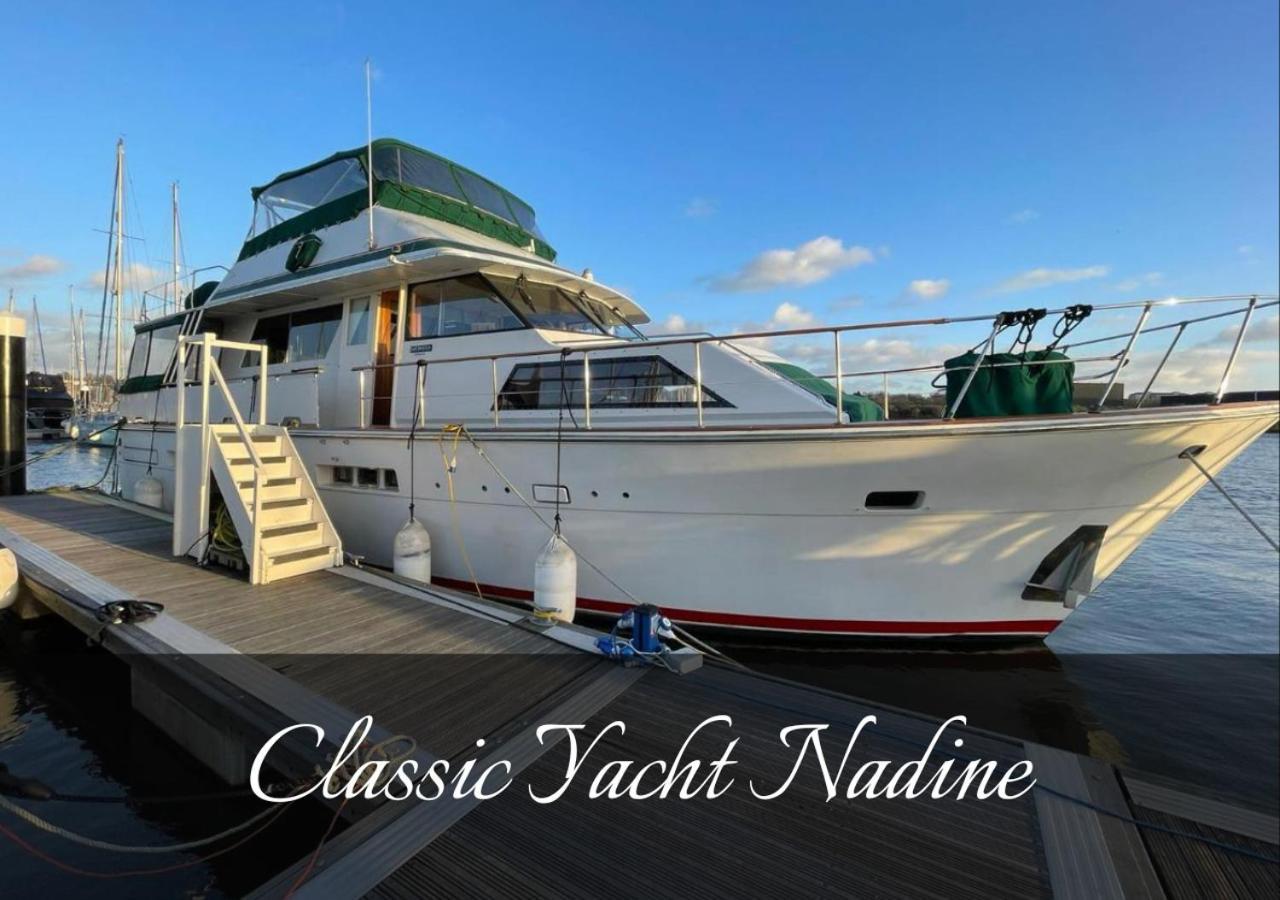 Classic Yacht Nadine In Poole Harbour, Dorset, With A Hot Tub Jacuzzi Dış mekan fotoğraf