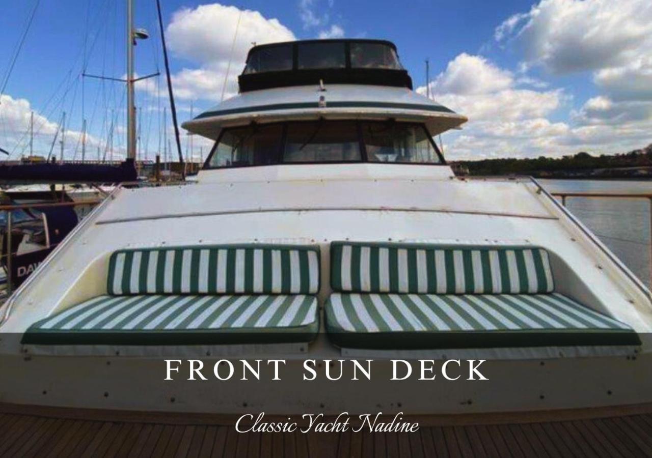 Classic Yacht Nadine In Poole Harbour, Dorset, With A Hot Tub Jacuzzi Dış mekan fotoğraf