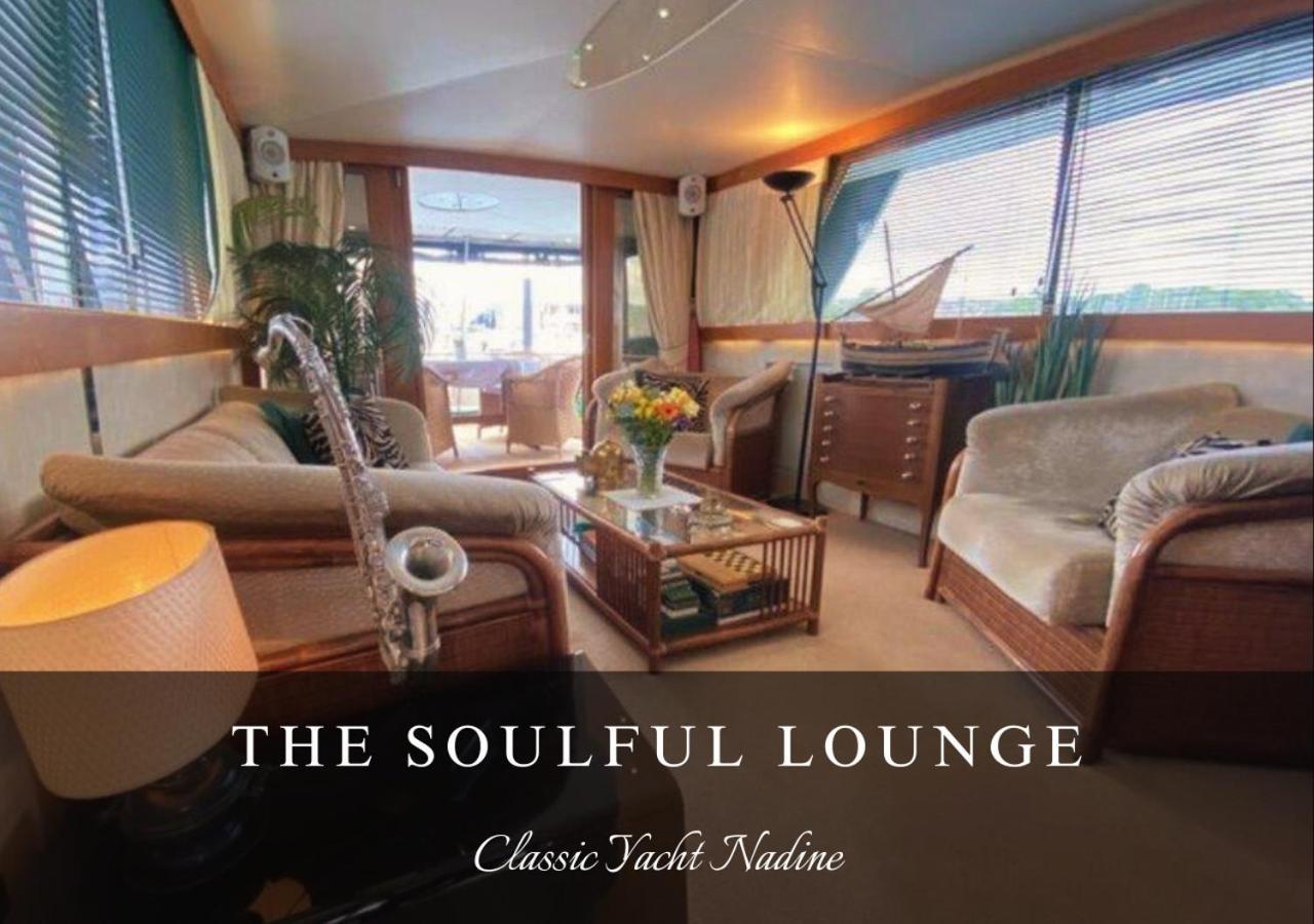 Classic Yacht Nadine In Poole Harbour, Dorset, With A Hot Tub Jacuzzi Dış mekan fotoğraf